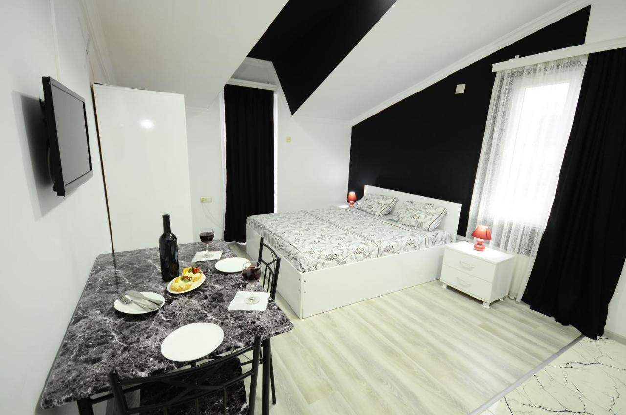 Aparthotel My Home Batumi Luaran gambar