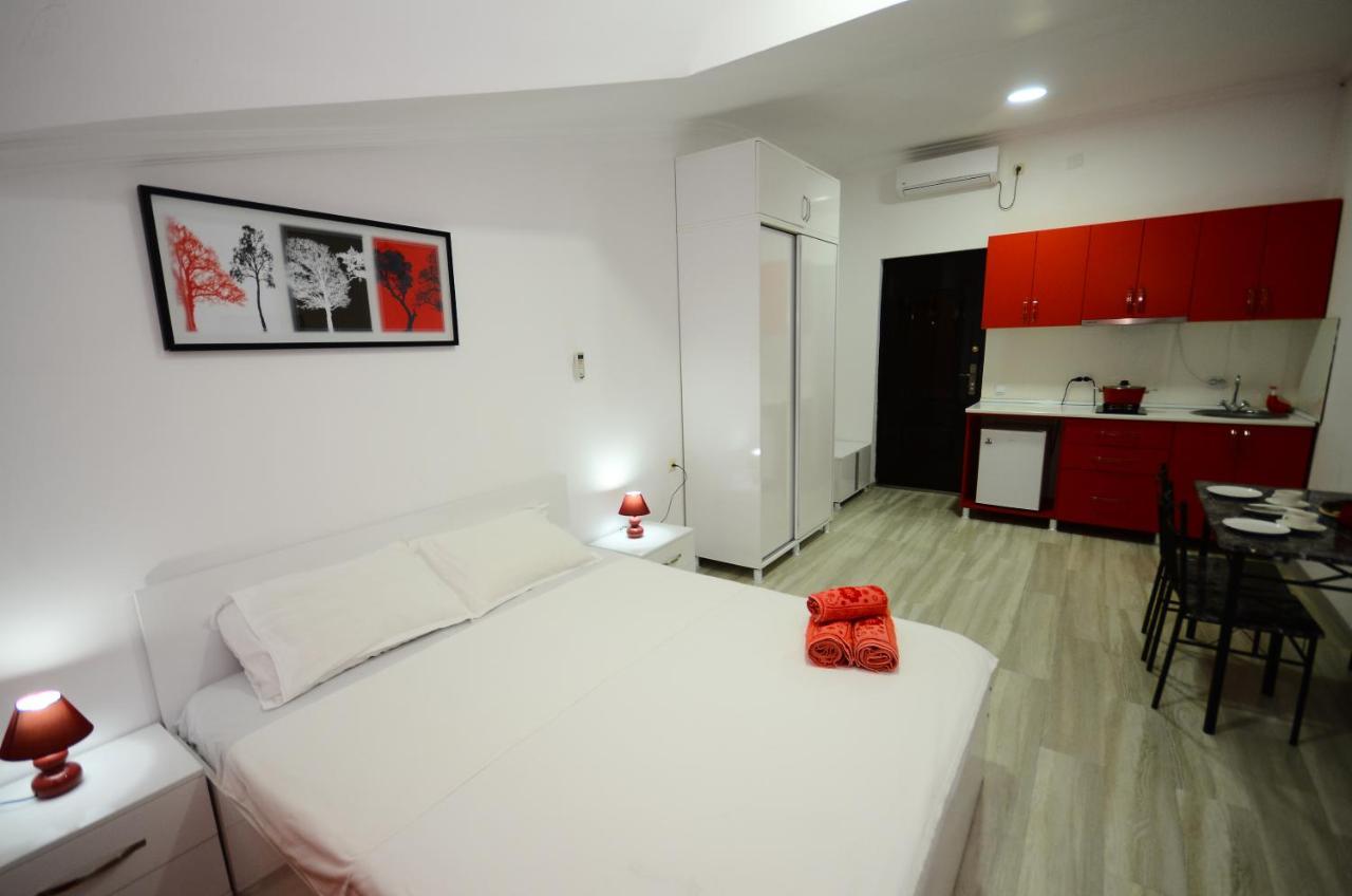 Aparthotel My Home Batumi Luaran gambar