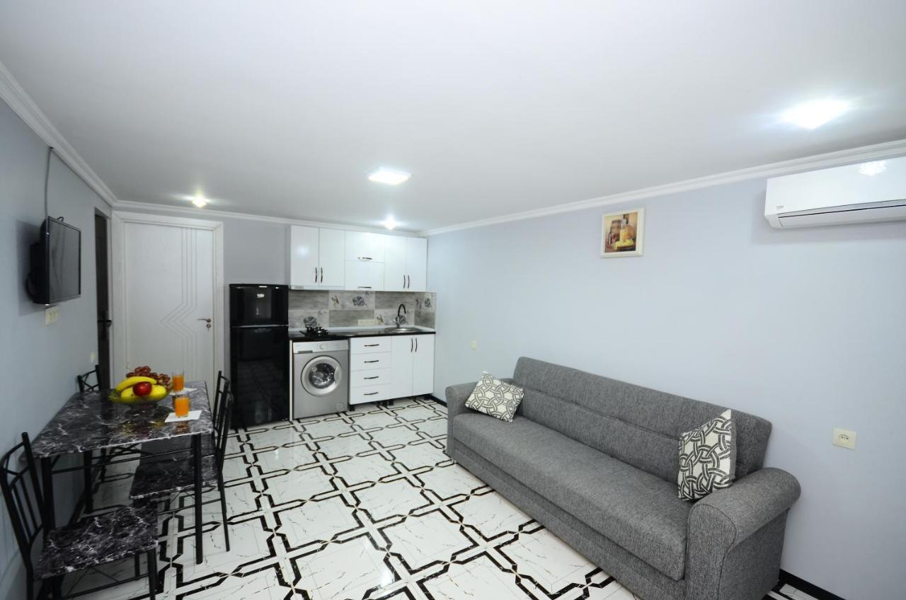 Aparthotel My Home Batumi Luaran gambar