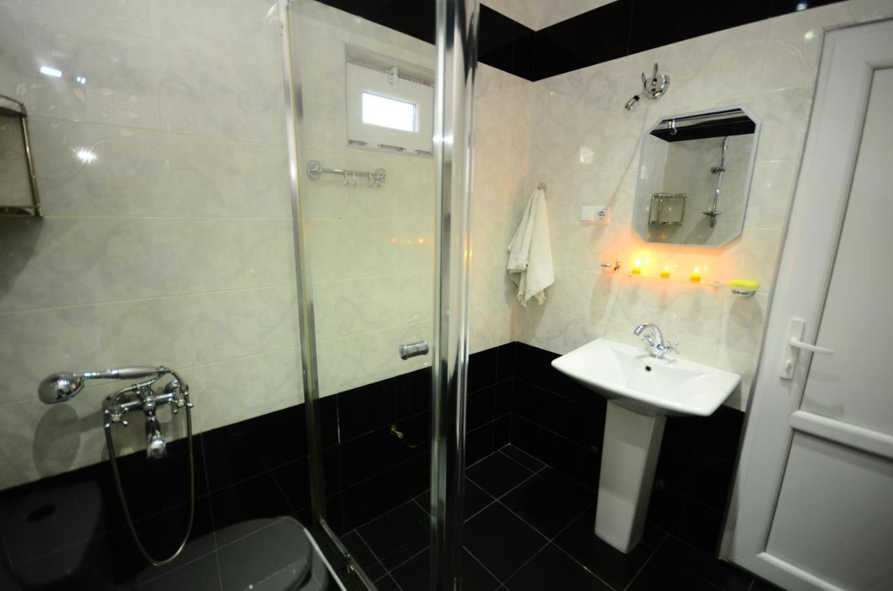 Aparthotel My Home Batumi Luaran gambar