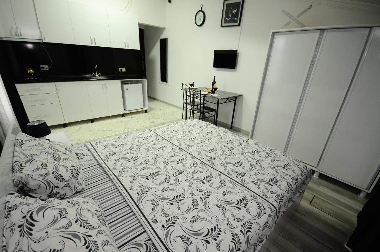 Aparthotel My Home Batumi Luaran gambar