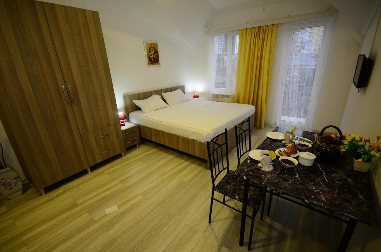 Aparthotel My Home Batumi Luaran gambar