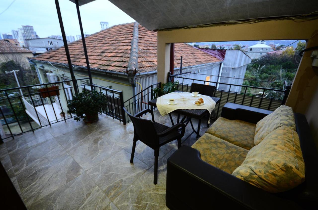 Aparthotel My Home Batumi Luaran gambar
