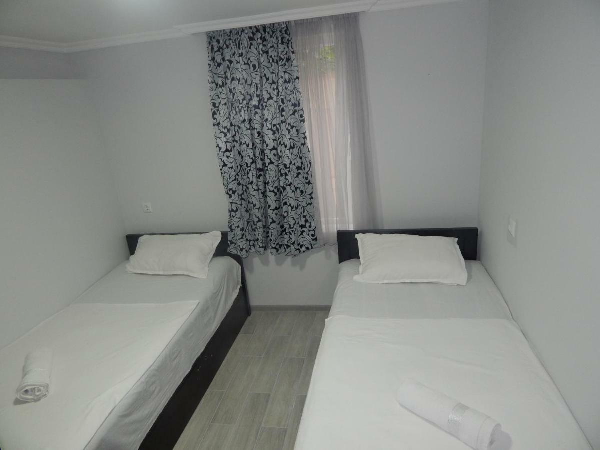 Aparthotel My Home Batumi Luaran gambar
