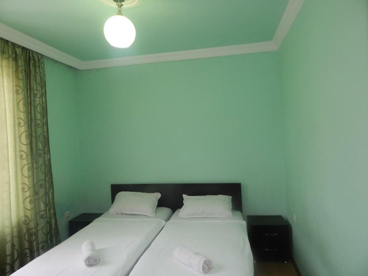 Aparthotel My Home Batumi Luaran gambar
