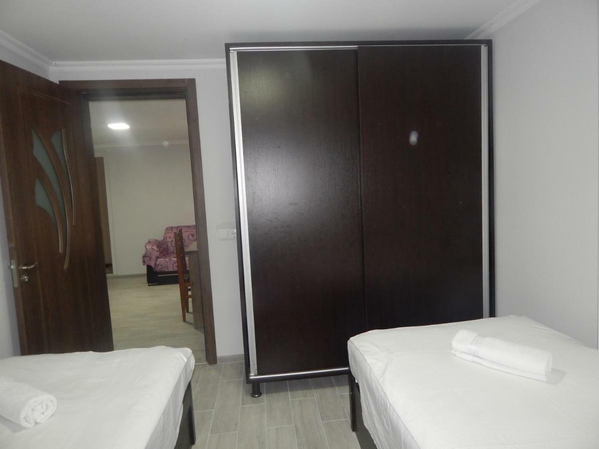 Aparthotel My Home Batumi Luaran gambar